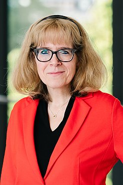 Frau Dr. Anja Platz-Schliebs